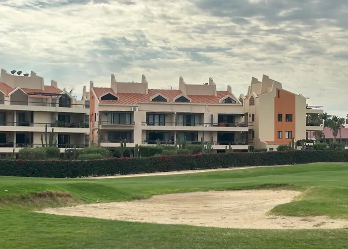 Ocean View Castle On Golf Course Aparthotel *